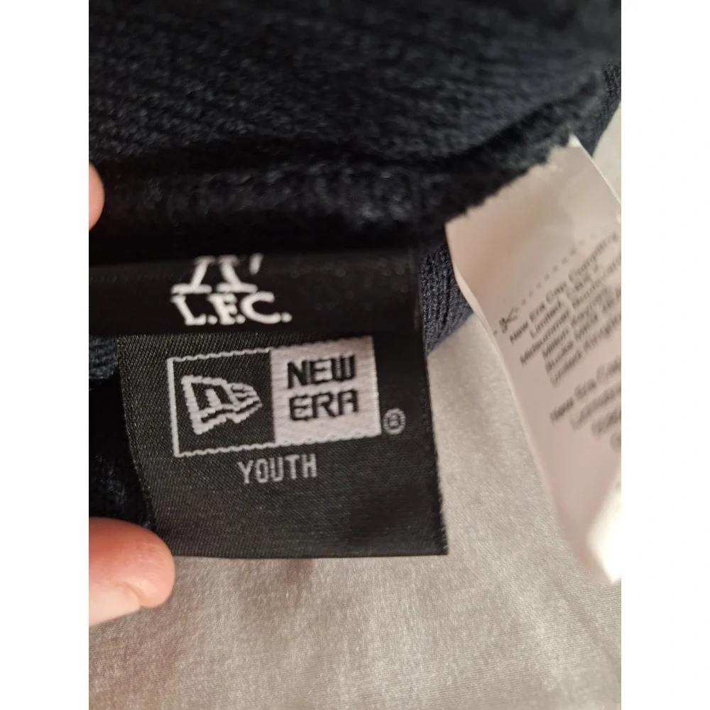 New Era Liverpool FC Youth Core Cuff Beanie Black Red Liver Bird Hat A25NE76 NEW